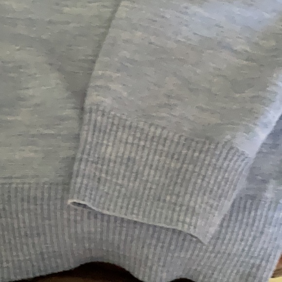 Gorgeous blue ,extra fine Merino Wool 
Sweater Calvin Klein. - Picture 4 of 6